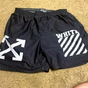 Xtra Large Off White shorts